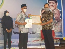 MEDCO E&P TERIMA PENGHARGAAN SAHABAT PERS DARI IWO PALI