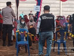 Kapolsek dan Camat Babat Toman Pantau Pelaksanaan Vaksinasi di Kelurahan Mangun Jaya