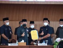 Wali Kota Sampaikan Nota Keuangan dan Raperda APBD Perubahan 2021