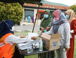 KEMENHUB DAN TNI AD BERKOLABORASI GELAR VAKSINASI DAN BANTUAN SEMBAKO DI PROVINSI LAMPUNG