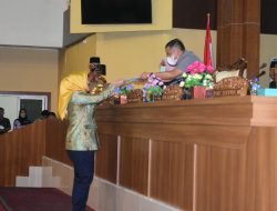 Bupati Musi Rawas Sampaikan Jawaban Eksekutifnya