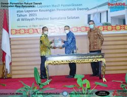 Terima hasil LHP Dari BPK Ketua DPRD Bangga