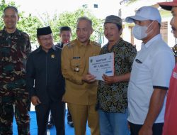 Pj Bupati Apriyadi Clearkan Keluhan Warga mengenai Listrik dan Jalan Rusak di Lalan