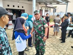 Ucapkan Turut Berduka Cita, Kapten Inf Suhartono Serahkan Tali Asih Untuk Korban Kebakaran Talang Leban