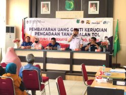 Pemkab Muba Kembali Serahkan Ganti Rugi Pengadaan Tanah Pembangunan Jalan Tol