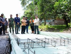 Pj Bupati Muba H Apriyadi Mahmud Pastikan Pembangunan Jalan Desa Sesuai Target