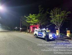 Tingkatkan Kenyamanan Lalulintas Kanit Reg Ident Sat Lantas Polres Muratara IPDA Susarto Pimpin Patroli Subuh