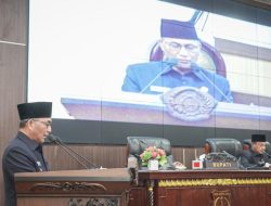 Pj Bupati Apriyadi Sampaikan Dua Raperda Inisiatif Pemkab Muba