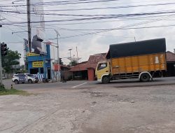 Diduga Satlantas Polres Muba tutup Mata , tekait Mobil yang mengangkut Minyak Ilegal Driling Melintasi Jalan Kabupaten