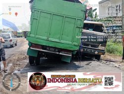 Mobil yang diduga mengangkut minyak Mentah ilegal Drilling Jadi Hantam Mobil Tangki