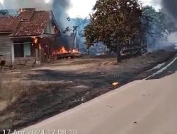 Mobil Angkutan Minyak Ilegal Driling Meledak,2 Rumah Warga Dawas Ikut Terbakar