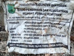 Tak  Sesuai RAB diduga Pembangunan Laboratorium SMPN 10 sudah Hancur