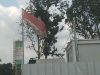 Diduga Abaikan Kehormatan Simbol Negara, Batching Plant HK SIS di Muba Biarkan Bendera Merah Putih Robek Berkibar
